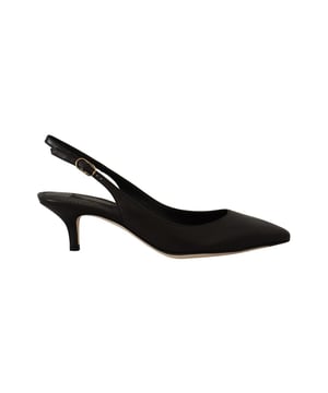 Modelo: Zapatos de tacon destalonados.
  Color: Negro.
  Cierre de hebilla.
  Suela inferior de cuero.
  Detalles del logotipo.
  Fabricado en Italia.
  Material: 100% cuero.