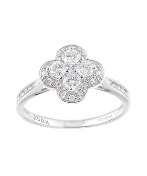 Oro amarillo de 9 quilates (375): 0,98 g; # Diamante: 0.66ct