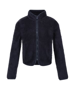 Materialzusammensetzung (%): 100% Polyester. Gewebe: Teddyfleece, angeraute Fleece-Innenseite. Design: Unifarben. GSM (Gramm pro Quadratmeter): 200. Durchgehender Reißverschluss. Bindungsdetail. Taschenart: Zwei Seitentaschen. Saum: Geschwungener Saum, Abgesetzt. Langärmlig. Stehkragen.