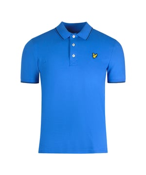 Polo azul Lyle & Scott, logotipo de la marca bordado en el pecho izquierdo, polo liso, color azul, polo liso, cierre de botones, terminaciones de mangas elasticas, 97% algodon, 3% elastano, polo azul