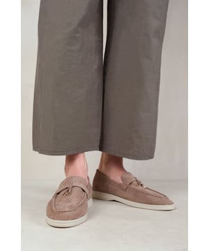 Stay effortlessly stylish and comfortable with our Women's Slider Loafers with Accessory detailing. These slip on sliders are the perfect addition to your wardrobe, offering both versatility and elegance. Crafted with a cushioned insole for all-day comfort and a rubber outsole for added traction, these slip on daily shoes will be your go-to for both casual and formal occasions.

Specifications:

Material: Faux Suede
Colour:  Beige
Size Options: Available in multiple sizes
Closure: Slip-on
Sole: Rubber sole for comfort and traction

Invest in our loafer sliders and experience the perfect blend of style, comfort, and durability. Stay fabulous and make a fashion statement with every step you take.
Where's That From crafts footwear with the utmost care with YOU in mind. Our in-house unique designs offer the latest trends with supreme luxury comfort and unparalleled quality.