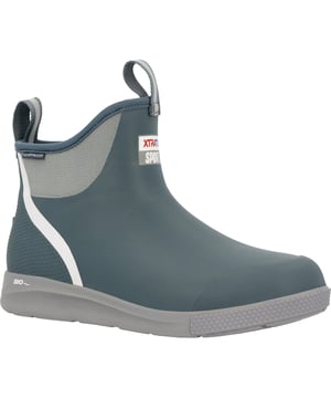 The Ankle Deck Boot Sport is the ultimate in comfort, offering agility with a sneaker-like feel. It is lightweight and provides a long cushion life and high energy return that will keep you comfortable, so you can stay out longer.