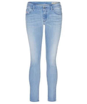 93% katoen, 4% polyester, 3% elastaan; Dieseljeans SLANDY - LAAG;  Model: 00SGSQ 0096L 01;  Hoogwaardige afwerking;  Zachte katoenmix, stretch;  Superskinny pasvorm, lage taille;  Sluiting: knoop, ritssluiting;  Klassieke "5-pocket"-stijl;  riemlussen;  Diesel-logodetails