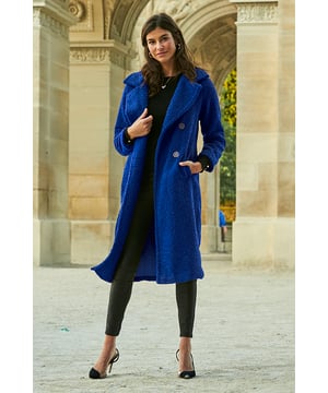 Brighten up grey days
Snuggly borg fabric
Midi length for maximum warmth
Button front fastening
Cool oversized lapels
You'll wear it with everything