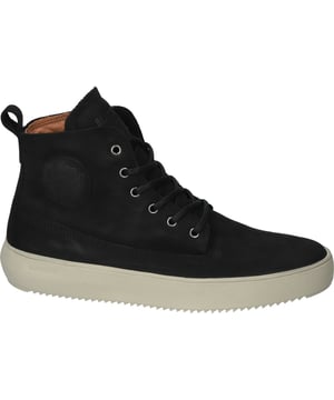 Der Aspen-Sneaker: gekennzeichnet durch das ikonische und authentische Design von Blackstone, hochwertiges Leder und eine erneuerte & bequeme Kautschuksohle. All dies verleiht dem High-Top-Sneaker von Blackstone die perfekte Passform!