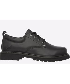Ga op jacht in de Skechers Tom Cats Oxford. Sterk leren bovenwerk in een casual dress creeper-stijl oxford met een effen neus, versterkte naden, stikdetails en vetersluiting.