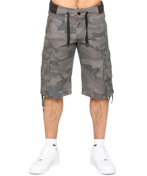 Effortlessly stylish and luxurious, Enzo offers Enzo Mens Camo Combat Cuffed Shorts with an elasticated waist featuring a drawcord and secured by a sophisticated button. These shorts are available in 3 elegant colours: Beige, Grey, and Vintage. The mid-rise design and ribbed waist add a touch of sophistication, while the 2 front pockets, 2 buttoned back pockets, and 2 velcro side pockets provide both function and fashion.