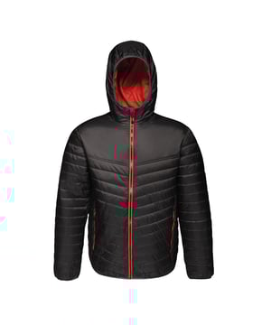 Materiaal: 100% polyester. 37gsm. Ontwerp: Gewatteerd. Stoftechnologie: Isolerend, Warmloft, Waterafstotend. Packaway. Halslijn: Kapitein. Mouwtype: Met lange mouwen. Eigenschappen van de kap: Gegroeid op de kap. Bevestiging: Volledige ritssluiting.