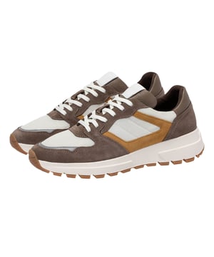 Sneaker für Herren von der Marke JOOP!. Angehemer Leder-Textil Mix. Moderner Turnschuh mit markentypischen Logo Details. Perfekt für den Alltag.