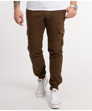 Die Chino Hosen von Rock Creek eignen sich ganz ausgezeichnet für legere Casual-Looks. Sie bieten eine angenehm weite Passform und sehen dabei auch noch richtig lässig aus. Beim gemütlichen Stadtbummel, beim Familienausflug oder in der Uni leisten die komfortablen Hosen gute Dienste. Darüber hinaus zeichnen sich die Chinos von Rock-Creek durch eine erstklassige Verarbeitung und eine hohe Qualität aus.