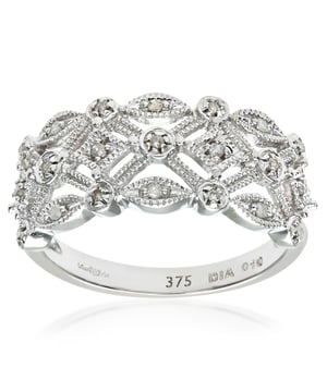 9K (375) Yellow Gold: 3.4gr; # Diamond: 0.1ct