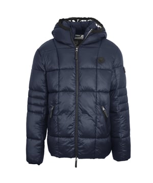 Mant�ngase elegante y elegante con la chaqueta azul marino Plein Sport Silmed. El dise�o simple agrega un toque de sofisticaci�n, mientras que el interior acolchado asegura el calor y la comodidad. �Perfecto para cualquier individuo de moda! Palabos frontales de cierre de cremallera, 2 bolsillos de cierre de cremallera, capa de cierre central de cremallera, relleno: 100% poliamida, forro: chaqueta acolchada de 100% de poli�ster, estilo de cierre de cremallera: UPPS26E 85
