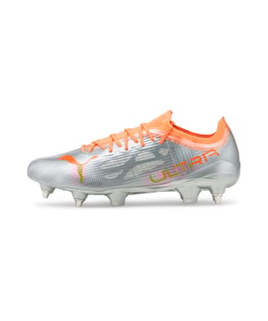 Muestre su velocidad incatible con botas de fútbol Puma Ultra 1.4 MXSG, con nuevos cutOouts en la parte superior de Ultracut para una sensación aún más liviana.
Más ligero y más rápido que nunca, las botas de fútbol Puma Ultra 1.4 MXSG combinan Matryxevo adaptativo. Tecnología con una Casa de velocidad de microfibra para proporcionar soporte de múltiples capas durante los movimientos rápidos. Los hilos reactivos de Matryxevo se firman para impulsarlo hacia adelante, mientras que la CAPA de velocidad lo mantiene estable cuando cambia de dirección al ritmo, es una solución completa.
El soporte adicional también permite que el peso se guarde en la mitad del pie, con las ventanas recortadas actualizadas aligerando la carga para aún más velocidad. Para Touch, el popular recubrimiento de GripControl Pro en la parte superior regresa para darle el comando total de la pelota.
En otro lugar, el sistema de collar y cordones simplificado aseguran un ajuste cómodo y seguro, mientras que la suela exterior SpeedUnit de SpeedUnit inspirada en Sprint, inspirada en Sprint, ofrece una aceleración extrema.