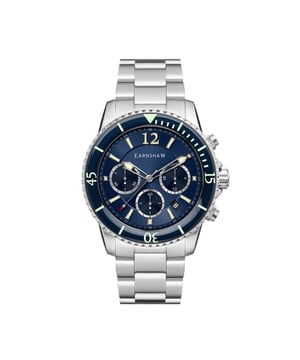 Sporty, luxurious and stylish. This timepiece comes equipped with a quartz chronograph movement for pin point precision coupled with heritage styling rooted in the Earnshaw design code. Equipped with an additional strap for extra versatility in any occasion
