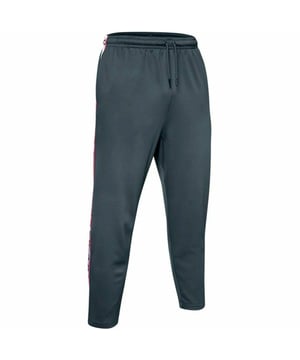 Este es un traje de pista en el que puedes hacer ejercicio. Es ligero pero cálido, se estira para que puedas moverte y respira mientras te calientas.
Exterior suave de tejido tricot con un interior cepillado para comodidad y calidez suave
Material Wicks Sweat & Se seca Rápido
Bolsillos de mano abiertos

Paneles de manga impresos con detalles de tuberías
100% poliéster