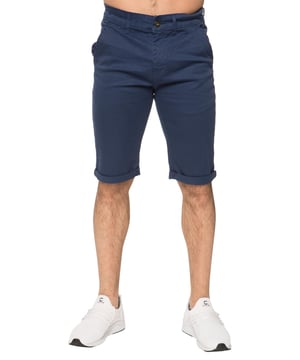 Sea cual sea tu plan para el verano, no te equivocarás con el estilo discreto de los pantalones cortos chinos de Enzo. Confeccionados en tejido de mezcla de algodón rojo con cremallera, presillas para cinturón, dobladillos estrechos, botones y remaches de marca, este estilo versátil se ve genial con una camiseta informal o una camiseta sin mangas, y también se puede vestir con una camisa abotonada para ocasiones más elegantes.