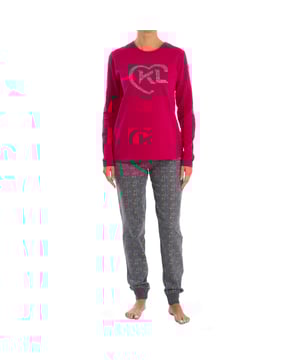 Kisses and Love Winter-Pyjama.
 Langärmeliges T-Shirt.
 Runder Halsausschnitt.
 Lange Hose.
 Elastischer Bund.
 Gerippte Bündchen an den Säumen.
 Plüsch-Innenstoff.
 Nähte in Ton gehalten.
 Zusammensetzung: 93% Baumwolle; 7% Polyester
 Pflege:
Maschinenwäsche bei maximal 30º.
 Es erlaubt nicht die Verwendung eines Bügeleisens.
 Verwenden Sie keine Bleichmittel.
 Nicht chemisch reinigen.