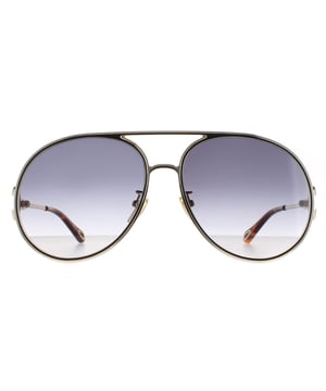 Las gafas de sol Chloe Aviator Womens Gold Black Grey gradient CH0145S son un elegante estilo aviador fabricado en metal ligero. Las plaquetas nasales de silicona y las puntas de las patillas de plástico garantizan la comodidad durante todo el día. El logotipo de Chloe luce en las finas patillas para dar autenticidad a la marca.