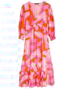 Red and Pink are having a moment - celebrate vibrant fashion with this Very Pink Red Midi Dress. The ruffle sleeve and fit and flare a line cut create a truly gorgeous design.
Fit: Relaxed Fit, Sizing: As expected