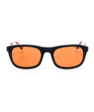 Gafas de sol polarizadas PLD2104SX con montura de acetato.

Forma y diseño:
- Estas gafas Polaroid tienen una silueta rectangular clásica.

Material de la montura:
- La montura de estas gafas está fabricada en acetato, un material plástico.
- El acetato proporciona durabilidad, flexibilidad y un acabado liso a la montura.

Patillas de acetato:
- Las patillas también están hechas de acetato, a juego con el material de la montura.
- El acetato en las patillas las hace livianas y cómodas de llevar.

Detalles de la marca:
- Grabado de la marca Polaroid en el lente y en la patilla.
- Estos elementos de diseño ayudan a identificar claramente el modelo como parte de la colección de gafas Polaroid.

Lentes:
- Los lentes polarizados son de alta calidad.
- Estos lentes polarizados proporcionan una excelente protección UV y una visión nítida y clara.
 Medidas: Alto lente: 40 mm. Ancho lente: 55 mm. Puente: 21 mm. Patillas: 150 mm.
 Composición: Acetato
 Cuidados:
Utiliza un paño de microfibra suave y limpio para limpiar tus gafas de sol. Este tipo de paño no rayará los lentes.
Evita usar productos de limpieza abrasivos, detergentes, alcohol o acetona, ya que pueden dañar los lentes y los tratamientos antirrefleja