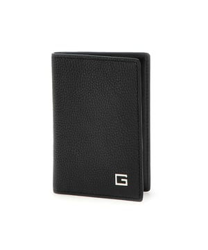 Portemonnaie Guess New Zurigo für Herren in Schwarz aus Polyurethan. Authentisches Reisegepäck der Marke Guess - Streetwear/Sportswear-Design von Guess - Guess für Herrenmode, perfekt für den Alltag - Das schwarze Portemonnaie von Guess lässt sich ideal mit Ihrer Garderobe kombinieren - Bequemes Material aus Polyurethan - klassisch - New Zurigo -