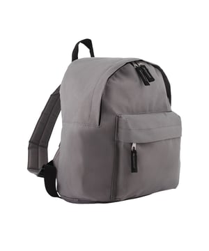 Hoofdcompartiment met rits. Voorzak met rits. Nylon draaghandvat. Verstelbare gewatteerde en versterkte riemen. Gewatteerde rug. Materiaal: 600D Polyester. Afmetingen: 30 x 25 x 12 cm.