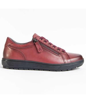 Purapiel, 10 years warranty. Casual shoe for women. Made of 100% natural leather, Chrome VI free. High quality materials. Padded insole. Manufactured by other brands for our brand.