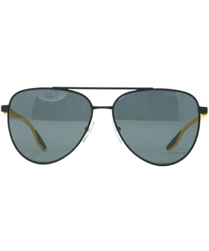 Prada Sport PS52WS 08W02G zwarte zonnebril. Lensbreedte = 61 mm. Breedte neusbrug = 14 mm. Armlengte = 145 mm. Zonnebrillen, zonnebrillenkoker, schoonmaakdoekje en onderhoudsinstructies zijn allemaal inbegrepen. 100% bescherming tegen UVA- en UVB-zonlicht en voldoet aan de Britse norm EN 1836:2005