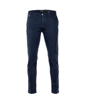 REPLAY Herren Jeans Bull Hyperflex Stretch BENNI. Stretch-Jeans im Chino-Style. Slim Fit - Normale Taillenpassform, nach unten hin leicht eng zulaufend.