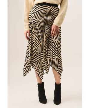 This Beige Asymmetric Hem Pleated Midi Skirt is perfect for any special occasion. It features a high-quality pleated construction that moves gracefully with your body while delivering a contemporary, asymmetric hemline. This skirt is sure to make a statement.