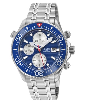 Gevril 48815B Reloj automático suizo cronógrafo de hombre de la colección Hudson Yards

Reloj automático suizo para hombre de la colección Hudson Yards Chronograph de Gevril
Caja de cronógrafo de acero inoxidable satinado y pulido de 43 mm, anillo de cerámica plateado/azul, esfera azul, fecha a las 3 en punto
Bisel giratorio unidireccional, válvula de liberación de helio con rosca, marcadores luminosos
Fondo de caja transparente, corona con rosca
Brazalete de acero inoxidable satinado y pulido 316L con extensión de buceo y hebilla de despliegue
Cristal de zafiro antirreflectante
Resistente al agua hasta 300 metros/30ATM
Movimiento automático suizo SW500