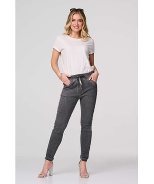Keep it casual with these stylish skinny fit trousers. They feature a drawstring tie waist, pockets, a skinny fit and ankle grazer turn up hems. These comfortable trousers are perfect for casual days out or work - just pair with a t-shirt or blouse to dress them up or down.