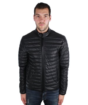 Armani Jeans 6Y6B75 6EAAZ 1200 Jacket. Armani Jeans Black Jacket. Central Zip Closure. Brand Embossed Badge. Ribbed Effect. RRP �350