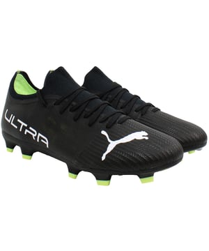 Puma Ultra 3.4 FG/AG Heren Zwarte Voetbalschoenen, ontworpen om explosieve snelheid, wendbaarheid en controle te bieden op zowel stevige ondergronden (FG) als kunstgras (AG) oppervlakken. Deze schoenen combineren innovatieve technologie met een slank design, en bieden ongeëvenaarde prestaties voor de moderne voetballer.

Belangrijkste Kenmerken:

UltraFast Pebax® Zool: De Puma Ultra 3.4 beschikt over een UltraFast Pebax® zool, ontworpen voor razendsnelle acceleratie en optimale grip. Heers op het veld met vertrouwen, wetende dat je de grip hebt om je tegenstanders in elke situatie te slim af te zijn.

Lichte Constructie: Gemaakt van lichtgewicht materialen, bieden deze schoenen wendbaarheid en responsiviteit zonder in te boeten op duurzaamheid. Blijf wendbaar en snel op je voeten tijdens de wedstrijd en behoud maximale prestaties van begin tot eind.

AdapLite Bovenkant: De AdapLite bovenkant vormt zich naar de vorm van je voet voor een snug en gepersonaliseerde pasvorm. Ervaar verbeterde balcontact en controle, waardoor je met precisie en vertrouwen kunt dribbelen, passen en schieten.

GripControl Pro: Voorzien van GripControl Pro-technologie, verbeteren deze schoenen de balcontrole in alle weersomstandigheden. Behoud een veilige grip op de bal, wat precies passen, schieten en dribbelen mogelijk maakt, ongeacht het speeloppervlak.

Verhoog je spel met de Puma Ultra 3.4 FG/AG Heren Zwarte Voetbalschoenen. Ontworpen voor snelheid, wendbaarheid en controle, zijn deze schoenen de ultieme keuze voor spelers die uitmuntendheid op het veld eisen.