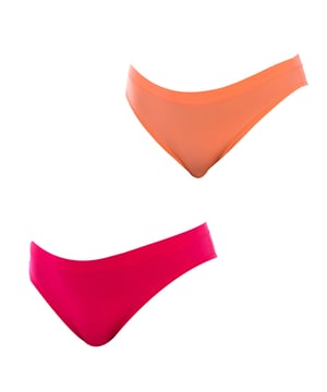 Höschen DIM.
 Elastisches Band in der Taille.
 Sehr feiner und atmungsaktiver elastischer Stoff.
 Nähte in Ton gesehen.
 Zusammensetzung: 70% Polyamid, 24% Elasthan, 6% Baumwolle
 Pflege:
Waschen bei max. 40º Temperatur.
 - Kein Bleichmittel verwenden.
 - Keinen Trockner verwenden.
 - Nicht bügeln.
 - Nicht chemisch reinigen.