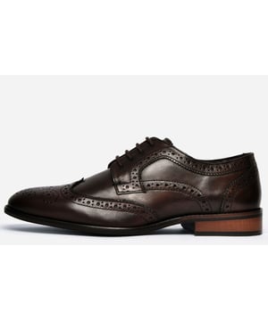 Creating timeless style, the Toledo is a traditional brogue full of Catesby England heritage, along with a durable premium leather upper the Toledo showcases traditional brogue punch hole detailing, + designer stitch throughout. The chunky rubber sole adds a modest heel in keeping with traditional brogue styling, providing traction on a multitude of surfaces 
 - Premium leather upper 
 - Classic brogue design 
 - 4 eyelet lace-up closure for the perfect fit 
 - Intricate stitch + punch hole detailing
 - Durrable rubber outsole 
 - Authentic vintage look