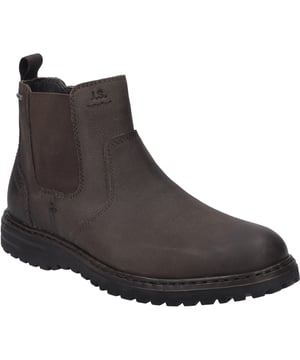 Entdecke die Welt mit dem Erroll 51 von JOSEF SEIBEL, einer Stiefelette, die speziell für Herren designt wurde und in der attraktiven Farbe moro erstrahlt. Dieses Modell vereint modernen Komfort mit einer Perfektion in Passform und Funktion, dank hochwertiger Materialien. Das Obermaterial aus Glattleder, gefertigt aus strapazierfähigem Rindsleder, verleiht diesem Schuh eine edle Optik, während das warm gefütterte Innenmaterial aus Textil für angenehme Wärme an kühlen Tagen sorgt. Die Sohle aus PU, einem leichten Kunststoff mit exzellenten Dämpfeigenschaften, sorgt für einen bequemen Gang auf allen Wegen. Sie ist braun, grob strukturiert und bietet optimalen Halt im Outdoor-Bereich, egal ob auf Stadtspaziergängen oder bei Freizeitaktivitäten. Dank der wasserabweisenden Eigenschaften und dem praktischen Reißverschluss ist der Erroll 51 der ideale Begleiter für die Wintermonate. Die Möglichkeit, die Innensohle herauszunehmen und zu wechseln, erlaubt es zudem, ein eigenes orthopädisches Fußbett zu verwenden, was den Tragekomfort zusätzlich erhöht. Besonders hervorzuheben ist die Strobel-Machart, eine traditionelle Verbindungsart, die für zusätzliche Stabilität sorgt und den Schuh langlebiger macht. JOSEF SEIBEL steht für eine alternative zu Fast Fashion und zeigt mit dem Erroll 51, dass Mode und Nachhaltigkeit Hand in Hand gehen können. Genieße mit diesem Schuh maximale Bewegungsfreiheit und erlebe, wie er sich jedem Abenteuer anpasst, ohne dabei Kompromisse beim Wohlbefinden einzugehen.