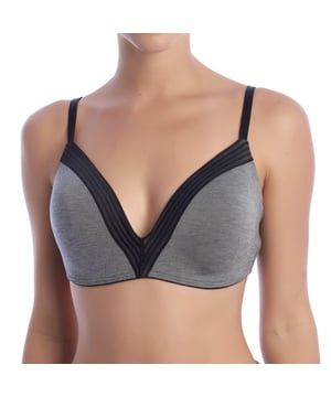 Entdecken Sie den perfekten BH für Frauen, die in ihrem Alltag Stil und Komfort vereinen möchten.

 Einzelheiten:

 - Gepolsterte vorgeformte Körbchen.
 - Design ohne Bügel.
 - Tiefer Ausschnitt, ideal zum Tragen mit Kleidungsstücken mit tiefem Ausschnitt.
 - Mesh-Details oben an den Körbchen.
 - Verstellbare Träger.
 - Rückenverschluss mit Haken und Öse.

 Dieser BH vereint Funktionalität und Stil und ist ein unverzichtbares Teil der Garderobe jeder Frau.
 Komposition: 36 % Polyester, 29 % Modal, 27 % Polyamid, 8 % Elasthan
 Pflege:
- Handwäsche.
 - Verwenden Sie kein Bleichmittel.
 - Kein Bügeln.