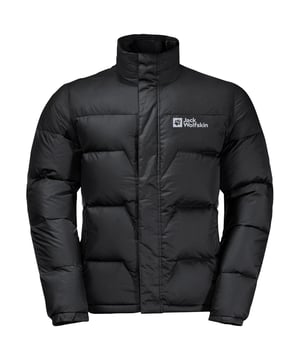 Chaqueta de invierno para hombre de la marca Jack Wolfskin. La chaqueta está hecha de poliéster de alta calidad y tiene un corte regular. La chaqueta cuenta con una cremallera arriba y abajo, fácil para el ciclismo, ciclomotores o scooters.  Marca: Jack WolfskinNombre del modelo: DNA Tundra XT Down JacketCategoría: chaqueta de hombreMateriales: poliésterColor: negro