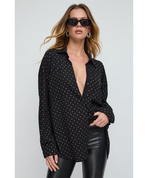 Nomatter-What bietet eine Kollektion für starke, einzigartige und stilbewusste Frauen. Hochwertige Stoffe und moderne Designs vereinen Komfort und Eleganz für jeden Anlass. Ob Alltag oder besondere Events – unsere Liebe zum Detail macht den Unterschied. Entdecken Sie zeitlose Ästhetik mit femininen Akzenten und heben Sie Ihren Stil auf ein neues Level. Mit "Nomatter-What" finden Sie die perfekte Kombination aus Ausdrucksstärke und Eleganz.