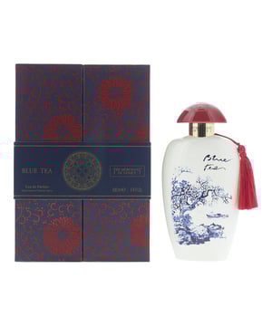 Launched in 2018 Blue Tea, by The Merchant of Venice, is a gender neutral aromatic spicy fragrance. The top notes of Blue Tea are Tea and Nutmeg, the middle notes are Magnolia Neroli and Rose, whilst the base notes are Mate, Musk and Vetiver. The fragrance is a very much a blue tea fragrance, with the tea and magnolia notes being the standouts. It's got an incredibly fresh scent, with green tones, and underlying accords of citrus and fresh spices. This is ideal in Spring and Summer, when the freshness can really shine through.
