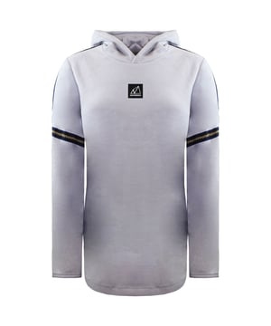 Conquer the outdoors in comfort and style with the New Balance All Terrain Women's Light Grey Polar Hoodie. Designed for adventurous spirits, this hoodie offers warmth, durability, and a chic look, making it perfect for everything from trail hikes to casual outings.
 
Key Features:
Warm Polar Fleece: 

Crafted from soft polar fleece, this hoodie provides exceptional warmth, making it ideal for cooler weather and outdoor activities. The fleece material is designed to trap heat while remaining breathable.


Light Grey Color: 

The light grey hue offers a versatile and stylish appearance that complements any outfit. It's perfect for blending into natural settings or standing out in urban environments.


Comfortable Fit: 

The hoodie features a relaxed, yet flattering fit that allows for easy layering without feeling bulky. It's designed to move with you, ensuring comfort during all activities.


Durable Construction: 

Designed to withstand rugged outdoor conditions, the hoodie is made from high-quality materials that hold up well to regular use and washing.

Versatile Use: 

Whether you're hitting the trails, running errands, or lounging at home, this hoodie is versatile enough for any situation. Its stylish design makes it suitable for both outdoor adventures and everyday wear.


Subtle Branding: 

The hoodie features subtle New Balance branding, adding a touch of authenticity without overpowering the overall design.


 
The New Balance All Terrain Women's Light Grey Polar Hoodie is the perfect blend of warmth, style, and functionality. Whether you're exploring the great outdoors or enjoying a cozy day at home, this hoodie ensures you stay comfortable and look great.