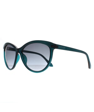 Calvin Klein Cat Eye Womens Crystal Teal Grey Gradient CK19534S zonnebrillen belichamen een moderne, verfijnde esthetiek met een gedurfd maar verfijnd silhouet. Deze zonnebril heeft een oversized cat eye montuur en is gemaakt van hoogwaardig acetaat voor een duurzaam maar lichtgewicht gevoel, waardoor hij de hele dag comfortabel zit. Het minimalistische ontwerp wordt opgewaardeerd door subtiele Calvin Klein-merktekens op de poten, die een vleugje luxe toevoegen zonder de strakke, eigentijdse look te overweldigen. De lenzen bieden volledige UV-bescherming, zodat je ogen beschermd worden terwijl de stijl behouden blijft.