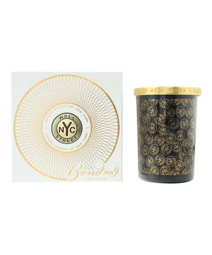 Wall Street, launched in 2004, is an aromatic aquatic fragrance for both men and women by Bond No. 9. Perfect for Spring and Summer, this Fragrance is mostly worn through the day. Created by David Apel, this fragrance contains top notes of Cucumber and Sea Kale. Middle notes of this fragrance are Lavender, Marine Notes and Ozone with base notes of Ambergris, Musks and Vetiver. This is a great addition to this fragrance range so you can fill your home with your favourite scent.