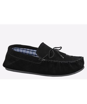 These Bruce leather loafer slippers from Mokkers have been design to give you a comfortable and warm step every single time you slide these slippers on to your feet.
- Suede leather upper
- Slip-On design
- Cushioned footbed
- Durable rubber outsole