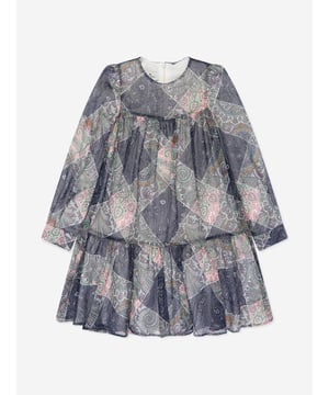 Introducing the Etro Girls Paisley Woven Dress in Blue, a sophisticated addition to your girl's wardrobe for AW2024. Crafted with exceptional style and quality, this dress promises elegance and comfort. Key features include: Iconic Paisley Design: Features Etro's signature paisley pattern for an unmistakable look.   Luxurious Fabric: Crafted from premium woven material, ensuring lasting comfort and durability.   Versatile Elegance: Perfect for special occasions or stylish daily wear.  Elevate her style with the Etro Girls Paisley Woven Dress in Blue. Order now and embrace timeless elegance!