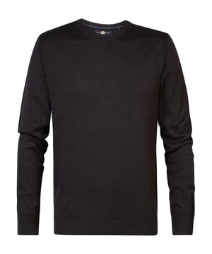 Fijngebreide trui met V-hals en ribgebreide afwerking. De trui is gemaakt van 50% katoen en 50% acryl. Verkrijgbaar in de maten 3XL tot 6XL. Fijngebreide truiPlus SizeV-hals3XL tot 6XL50% katoen, 50% acrylHet model is 196 cm lang en draagt maat 3XL