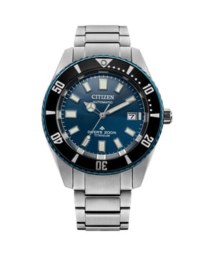 This Citizen Promaster Fujitsubo Limited Edition Analogue Watch for Men is the perfect timepiece to wear or to gift. It's Silver 41 mm Round case combined with the comfortable Silver Titanium watch band will ensure you enjoy this stunning timepiece without any compromise. Operated by a high quality Automatic movement and water resistant to 20 bars, your watch will keep ticking. Capturing the essence of exploration in the air, on land, or at sea, the Promaster line celebrates its 35th anniversary of professional-grade adventure with a new limited edition series. This Automatic Analogue watch has a calendar function: Date , Luminous Hands , Luminous Numbers and Screw Down Crown High quality 21 cm length, 19 mm wide, Silver Titanium Strap with a Fold over with push button clasp Case diameter: 41 mm, Case height: 12 mm and Case Silver: Silver Dial color: Blue