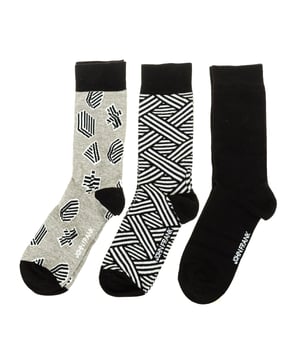 Pack-3 Socks John Frank.
 High shaft.
 Anti pressure cuff.
 Perfect adjustment.
 Different prints.
 Reinforced toe and heel.
 One size: from 40 to 45.
 Composition: 80% Cotton, 17% Polyamide, 3% Elastane
 Care:
Handwash.
 Do not use bleach.
 Do not use dryer.
 Do not iron.
 Do not dry clean.