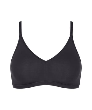 Dieser Soft-Bra vereint Komfort und Eleganz für jeden Tag. Der körpernahe Schnitt und die weiche Mikrofaser schmiegen sich sanft an Ihre Haut und bieten ein angenehmes Tragegefühl. Mit einem femininen V-Ausschnitt und zarter Bogenkante setzt er stilvolle Akzente und unterstreicht Ihre natürliche Silhouette. Die verstellbaren Spaghetti-Träger ermöglichen eine individuelle Passform, während der Hakenverschluss mit vier verschiedenen Weiteneinstellungen optimalen Halt gewährleistet. Das Design ist ebenso schlicht wie modern, perfekt für Frauen, die Komfort und Stil gleichermaßen schätzen. Ideal für den Alltag oder entspannte Momente – dieser Soft-Bra passt sich Ihren Bedürfnissen an und sorgt für ein angenehmes, sicheres Tragegefühl. Perfekte Verarbeitung und hochwertige Materialien machen ihn zu einem unverzichtbaren Basic in Ihrer Wäschekollektion.